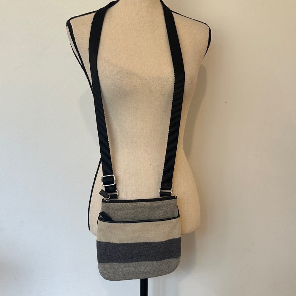 American Eagle Outfitters Black Gray Striped Crossbody Wool Bag Purse Y2K